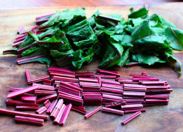 Can rabbits eat beet greens? | Moderation is key.. | rabbits.life